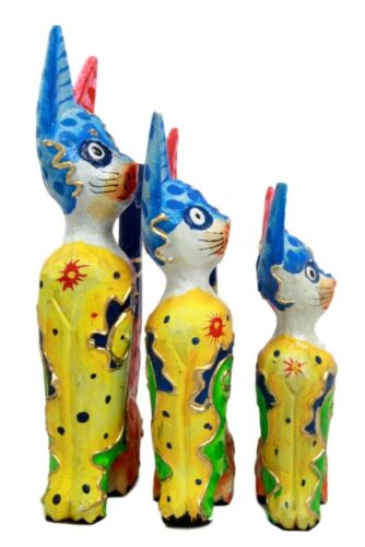 Balinese Wood Handicrafts Colorful Feline Cat Family Set Of 3 Decor Figurines