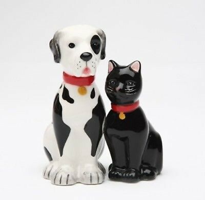Dog And Cat Good Friends Magnetic Ceremic Salt And Pepper Shakers Set
