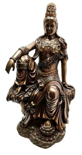 Ebros Bodhisattva Goddess Water and Moon Kuan Yin Guanyin Statue Sculpture Ebros Bodhisattva Goddess Water and Moon Kuan Yin Guanyin Statue Sculpture
