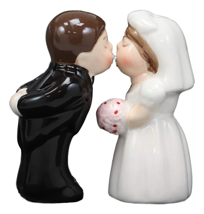 Ebros Romantic Bridal Wedding Kissing Bride And Groom Magnetic Salt Pepper Shakers Set