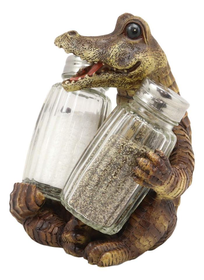 Gator Spice Crocodile Figurine Holder Hugging Glass Salt And Pepper Shakers Set