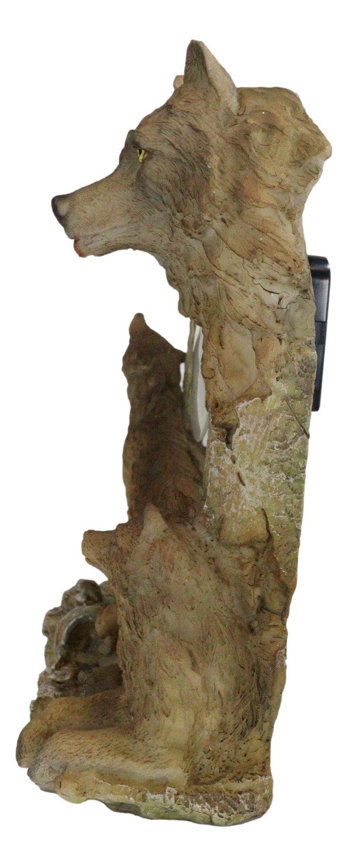 Jungle Forest Woodlands Howling Gray Wolf Timberwolf Family Table Clock Figurine