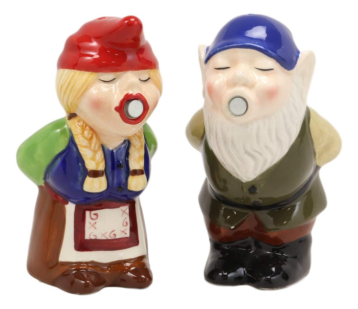 Kissing Mr & Mrs Gnome Couple Magnetic Salt Pepper Shakers Ceramic Figurine Set