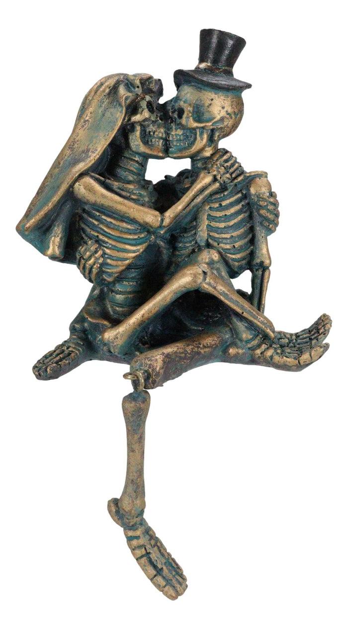 Love Never Dies Skeleton Couple Bride And Groom Kissing Shelf Sitter Figurine