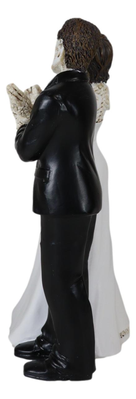 Love Never Dies Skeleton Wedding Couple Bride And Groom Love Hand Sign Figurine