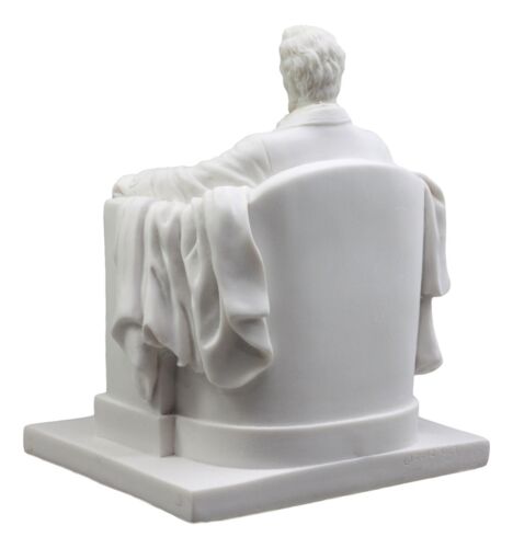 Seated Abraham Lincoln Figurine 5" Tall Lincoln Memorial Washington Sculpture