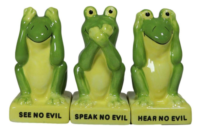 Trio Green Frogs See Hear Speak No Evil Salt Pepper Shakers Toothpick Holder