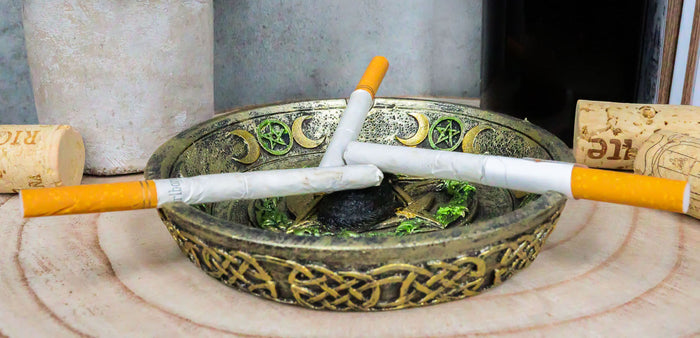 Wiccan Black Cat With Pentagram Triple Moon Celtic Knotwork Cigarette Ashtray